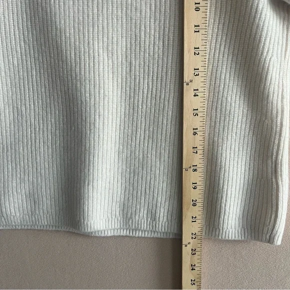 Quince Mongolian Cashmere Fisherman Crewneck Sweater Ivory size M Timeless Soft - Picture 15 of 16